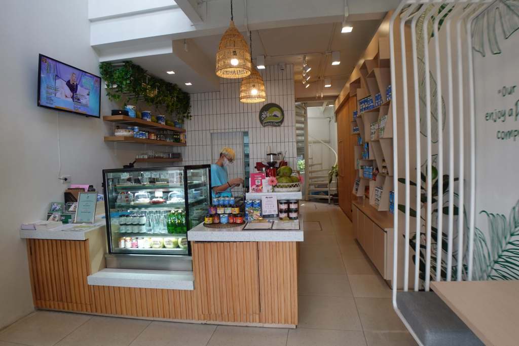 Counter of Nature’s Charm Vegan Café, Bangkok.