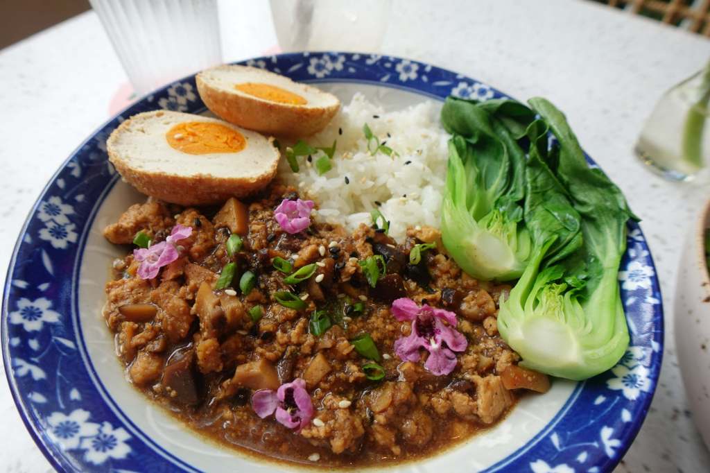 Lu Rou Fan dish at Nature’s Charm Vegan Café, Bangkok.