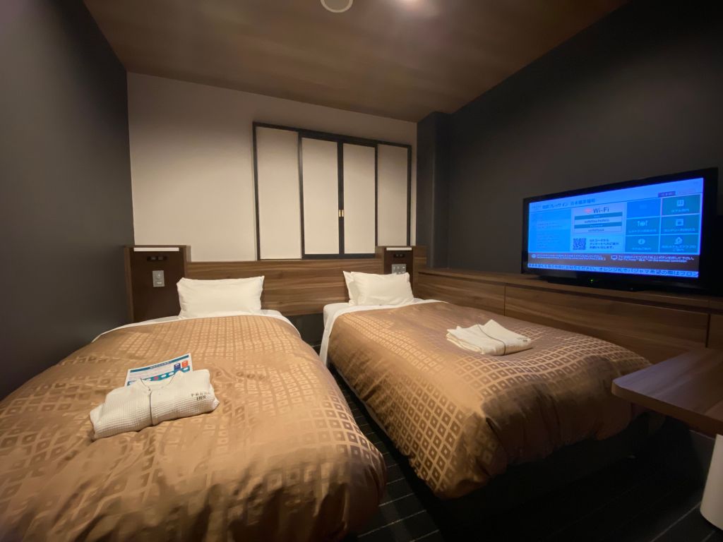 Twin room at Sotetsu Fresa Inn Nihombashi-Kayabacho, Tokyo.