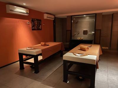Health Land Spa