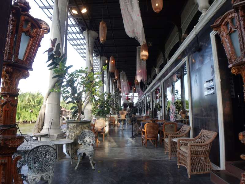 Amphawa-Sri Cafe