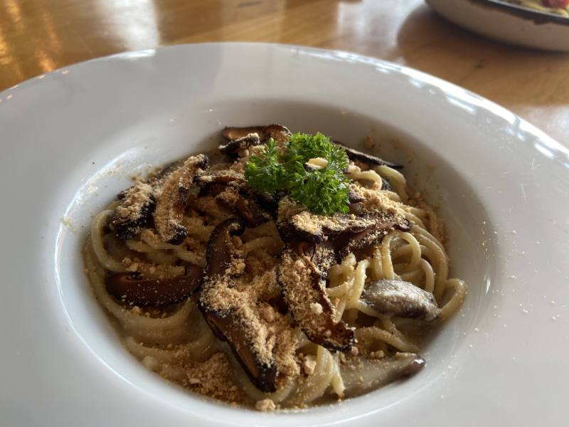 Hua Hin Vegan Cafe & Wine