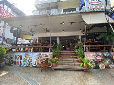 Tan Tribe Cafe