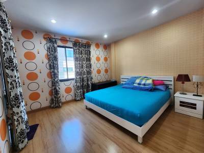 3-Story Home Office Sarin Wiz Sukhumvit 107