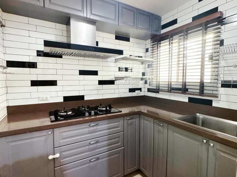 3-storey Luxury Townhouse in Sukhumvit 62