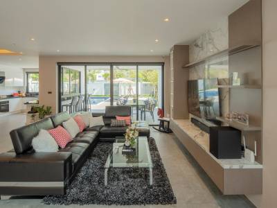 Ban Waen, Chiang Mai - Brand New Luxurious Modern Pool Villas
