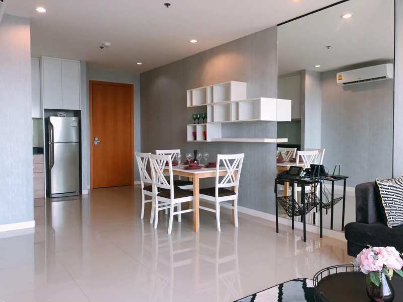 Circle Condominium