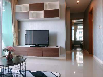 Circle Condominium