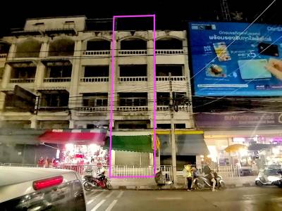 Huai Khwang Market Commercial Building for Rent