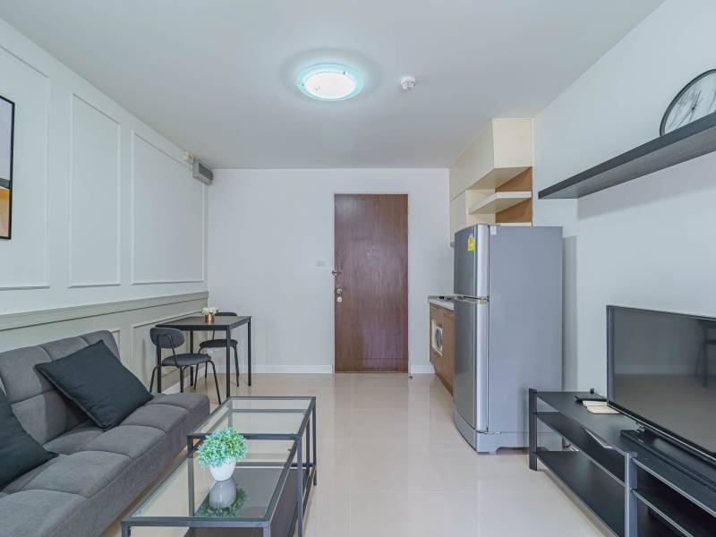 Ivy Ratchada Condo (For Rent/Sell)