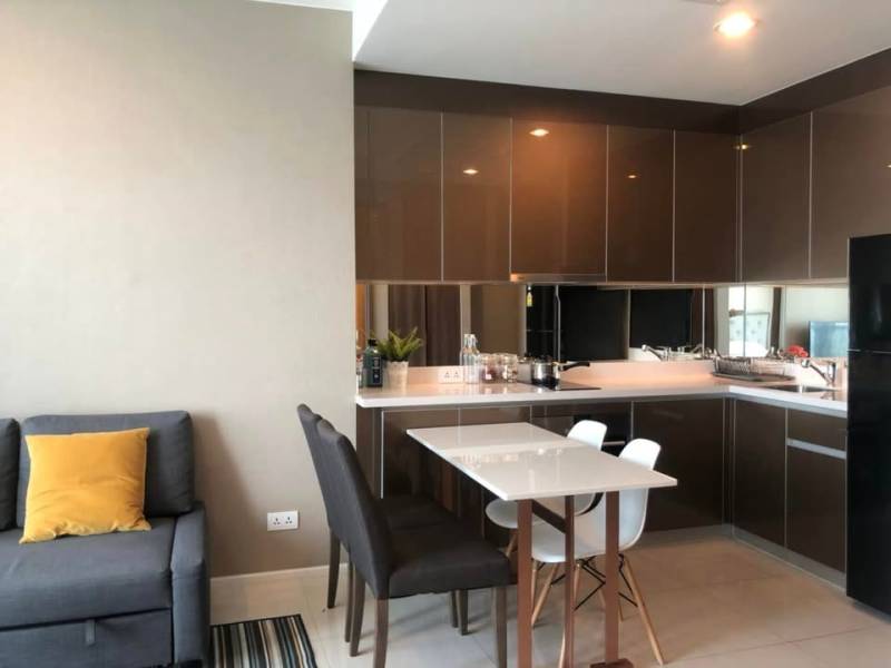 MENAM RESIDENCES