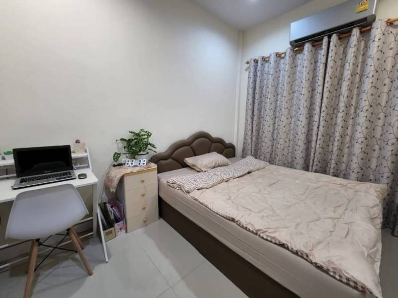 Phutthamonthon Sai 4 Single-Story Townhouse with Tenant