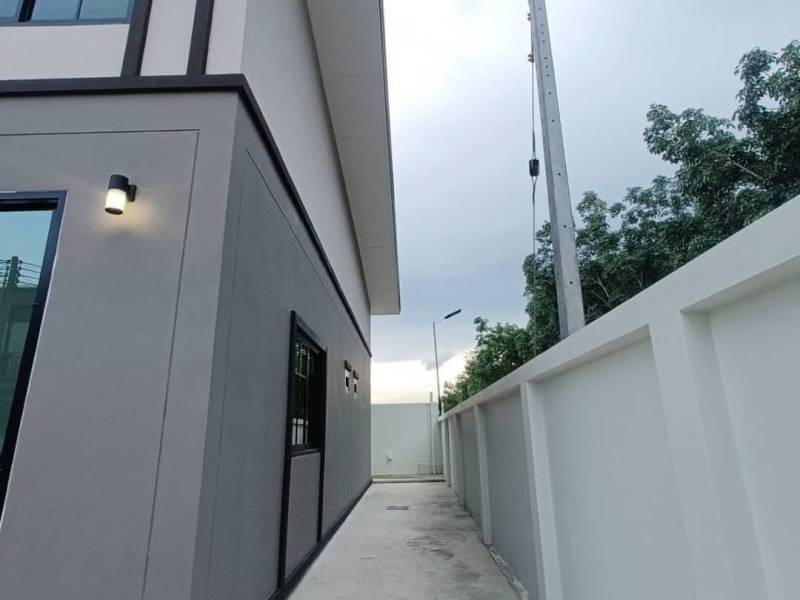 The New Townhome Mae Nam Khu 4 Project