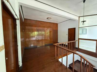 Two-Story Detached House in Sukhumvit 63 (Ekkamai 15)
