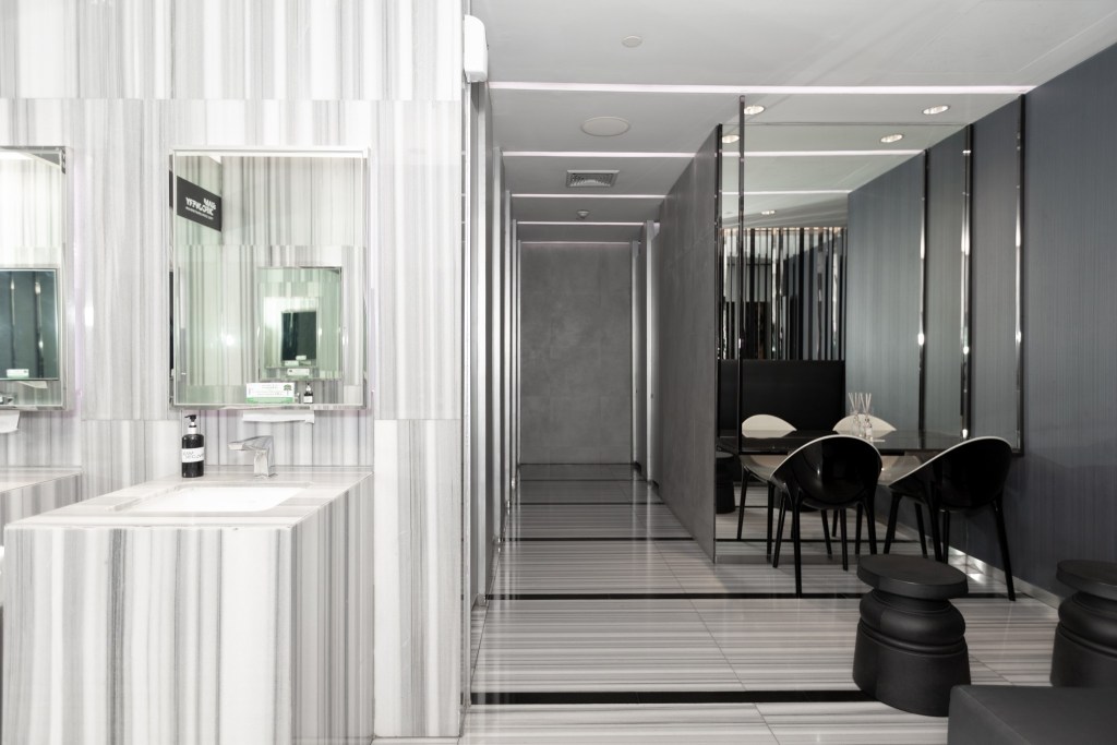 Rest room at Siam Paragon, Bangkok.
