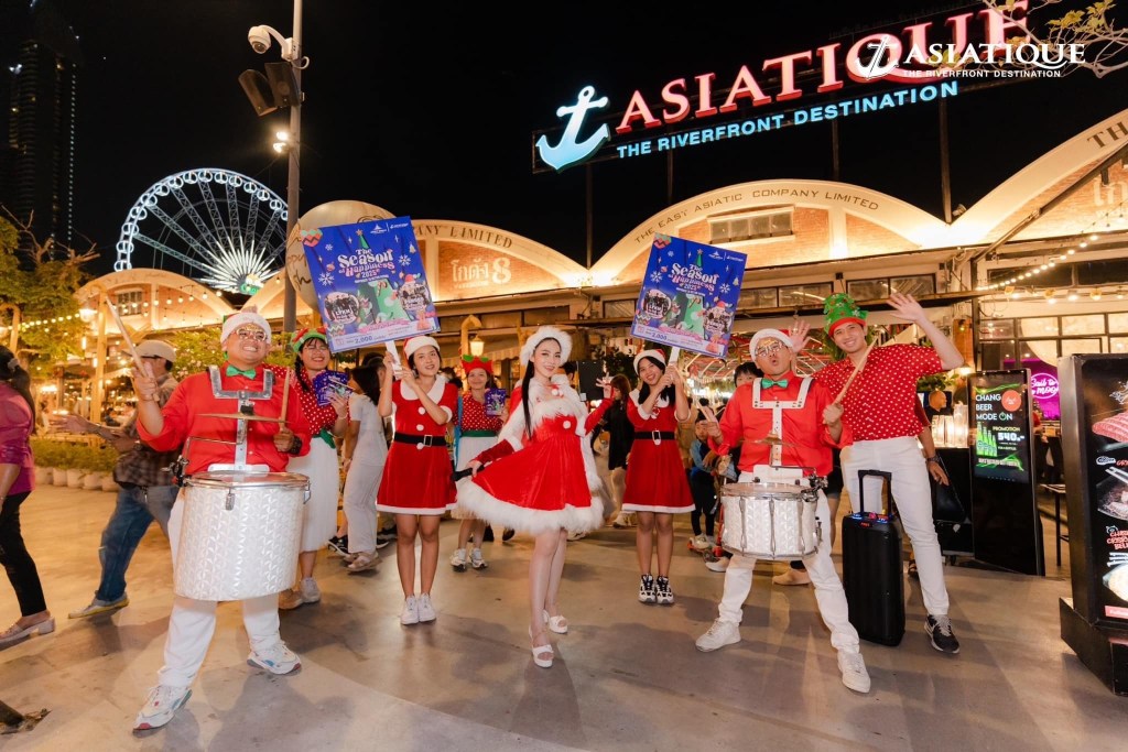 Asiatique Christmas Market in Bangkok.