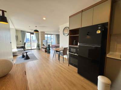 For Sale: Newly Renovated Condo at JC Tower Thonglor