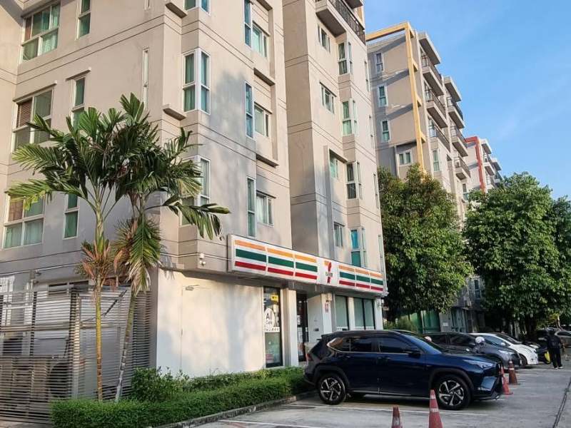The Escape Condominium Sukhumvit 101/1