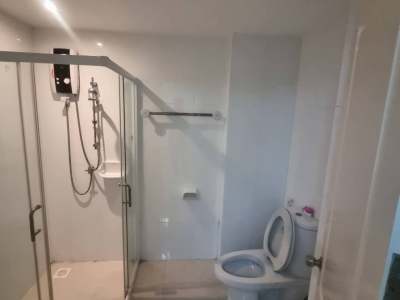 The Escape Condominium Sukhumvit 101/1