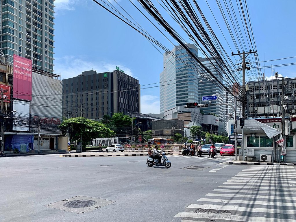 Huai Khwang Intersection in Bangkok.