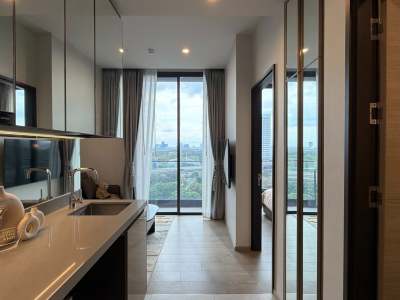 The Crest Park Residences