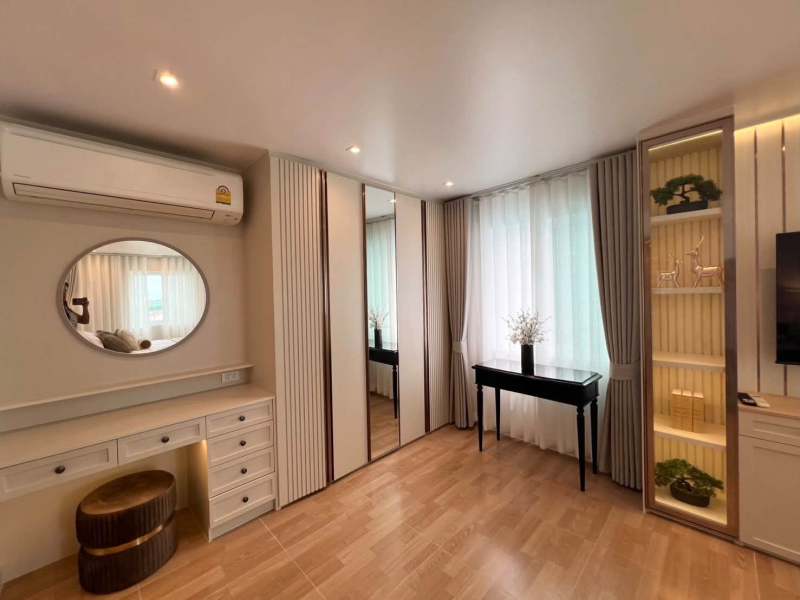 Fortune Condo Town Narathiwas 24