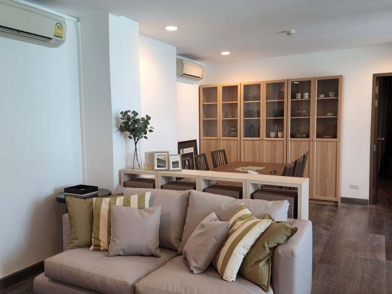 Rende Sukhumvit 23