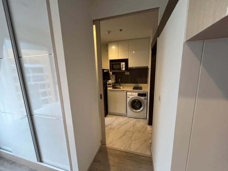 Condo for Rent: Ideo Mobi Asoke - Studio