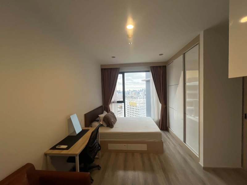 Condo for Rent: Ideo Mobi Asoke - Studio