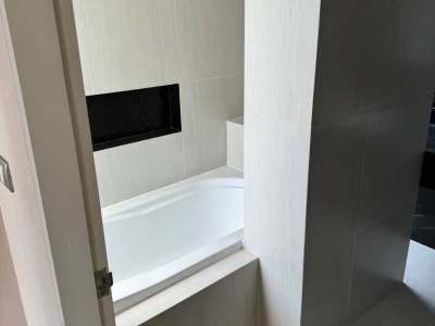 Condo for Rent: Tree Ekamai Condominium (Sukhumvit 40) - 2 Bedrooms