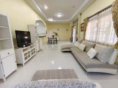 We View Villa Bang Saray