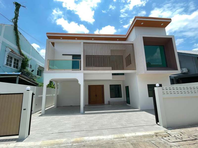 Renovated Detached House Lat Phrao 87