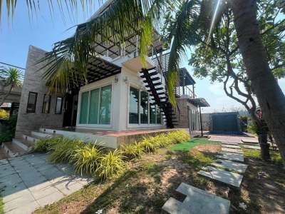Hua Hin Soi 9 House for Sale/Rent