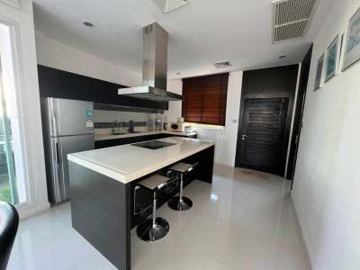 Hua Hin Soi 9 House for Sale/Rent