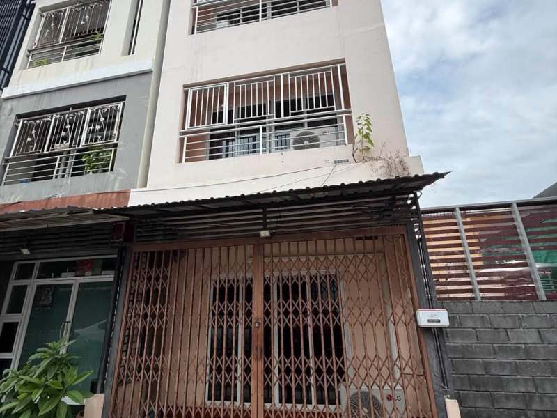 Rama 3 Soi 17 Commercial Building
