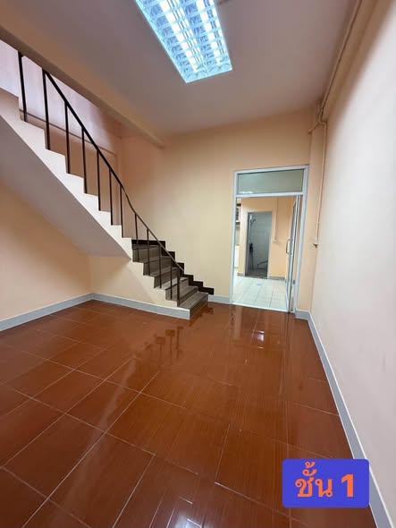 Rama 3 Soi 17 Commercial Building
