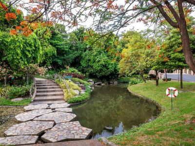 Wachirabenchatat Park (Rotfai Park)